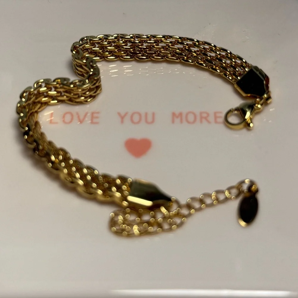 Elegant 18K Gold Chain Bracelet  Stainless Steel Bracelet